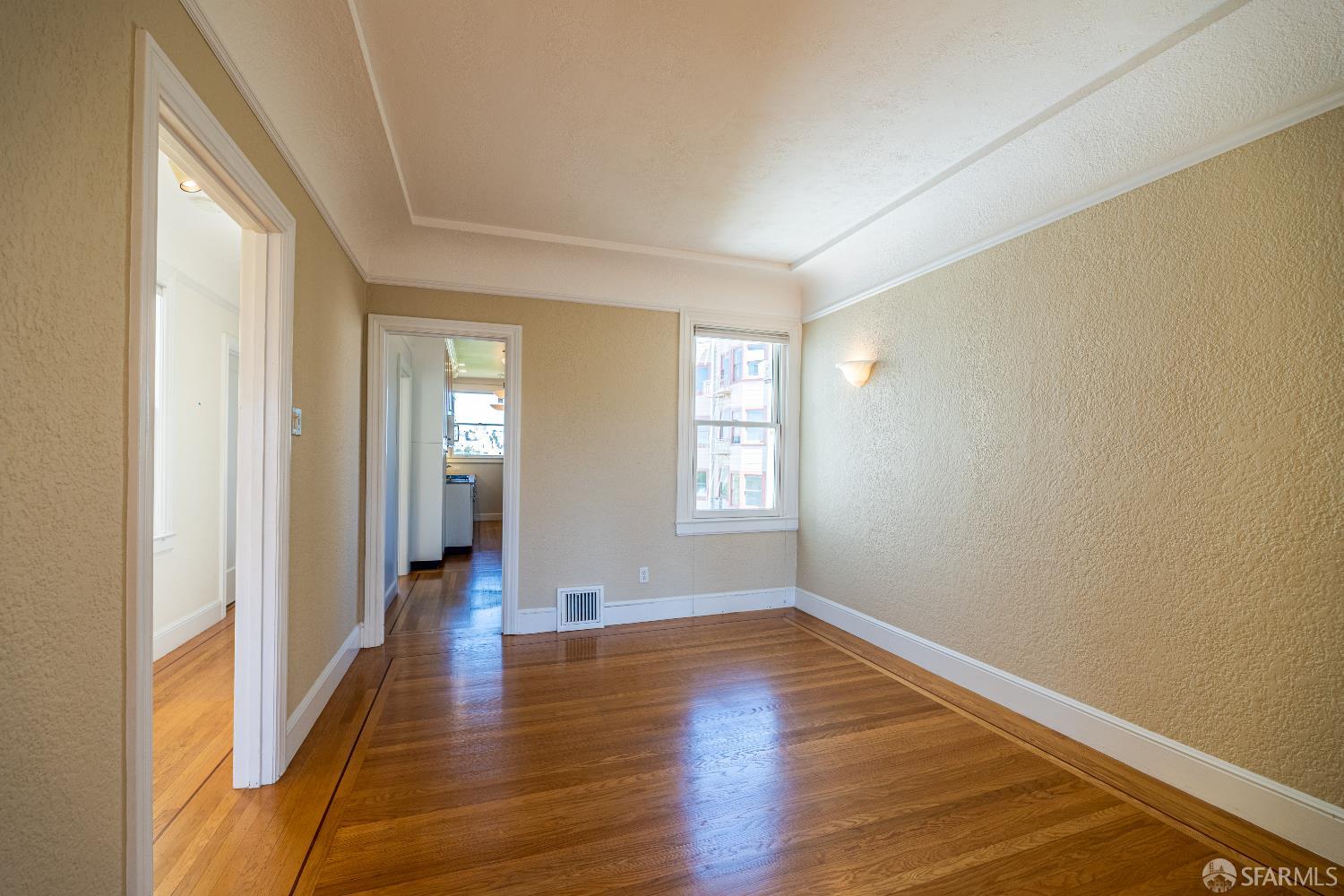 Detail Gallery Image 7 of 10 For 3032 Pierce St, San Francisco,  CA 94123 - 1 Beds | 1 Baths