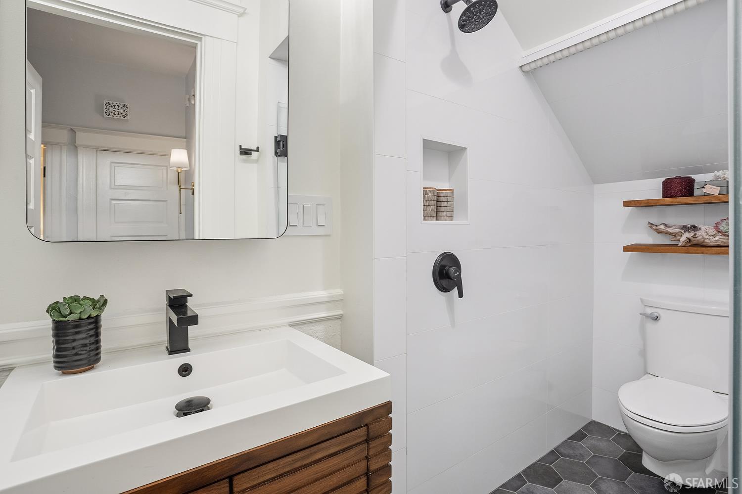 Photo #15: 426110054 Listing: Photo #15