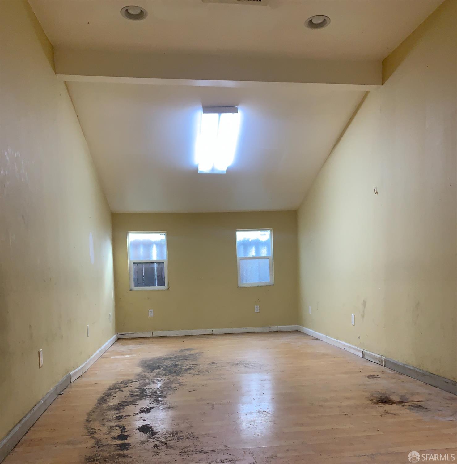 Detail Gallery Image 8 of 10 For 917 Taraval St, San Francisco,  CA 94116 - – Beds | – Baths