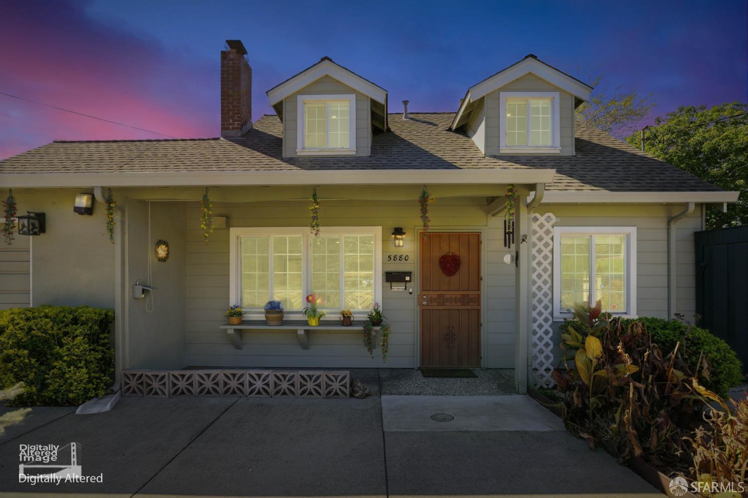 Detail Gallery Image 2 of 26 For 5880 Olinda Rd, El Sobrante,  CA 94803 - 4 Beds | 2 Baths