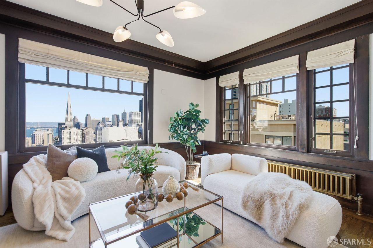 Photo #4: 426108849 Listing: Photo #4