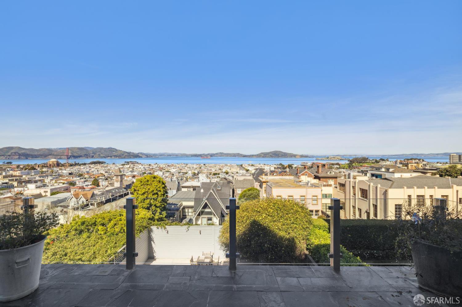 Detail Gallery Image 26 of 98 For 2336 Broadway St, San Francisco,  CA 94115 - 6 Beds | 6/1 Baths