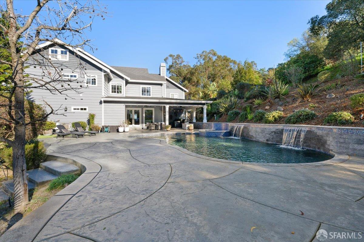 Detail Gallery Image 67 of 95 For 648 Vine Hill Way, Martinez,  CA 94553 - 4 Beds | 4/1 Baths