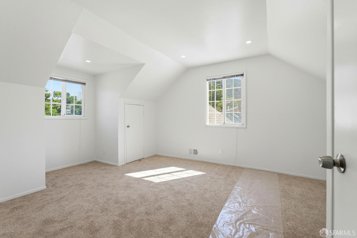 Detail Gallery Image 18 of 26 For 5880 Olinda Rd, El Sobrante,  CA 94803 - 4 Beds | 2 Baths