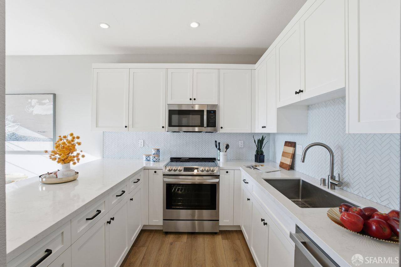 Detail Gallery Image 19 of 54 For 2060 Sutter St #502,  San Francisco,  CA 94115 - 2 Beds | 2 Baths