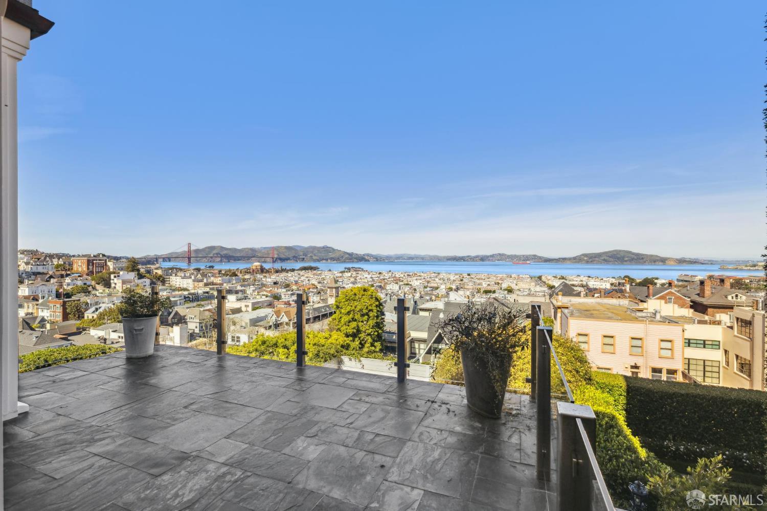 Detail Gallery Image 24 of 98 For 2336 Broadway St, San Francisco,  CA 94115 - 6 Beds | 6/1 Baths