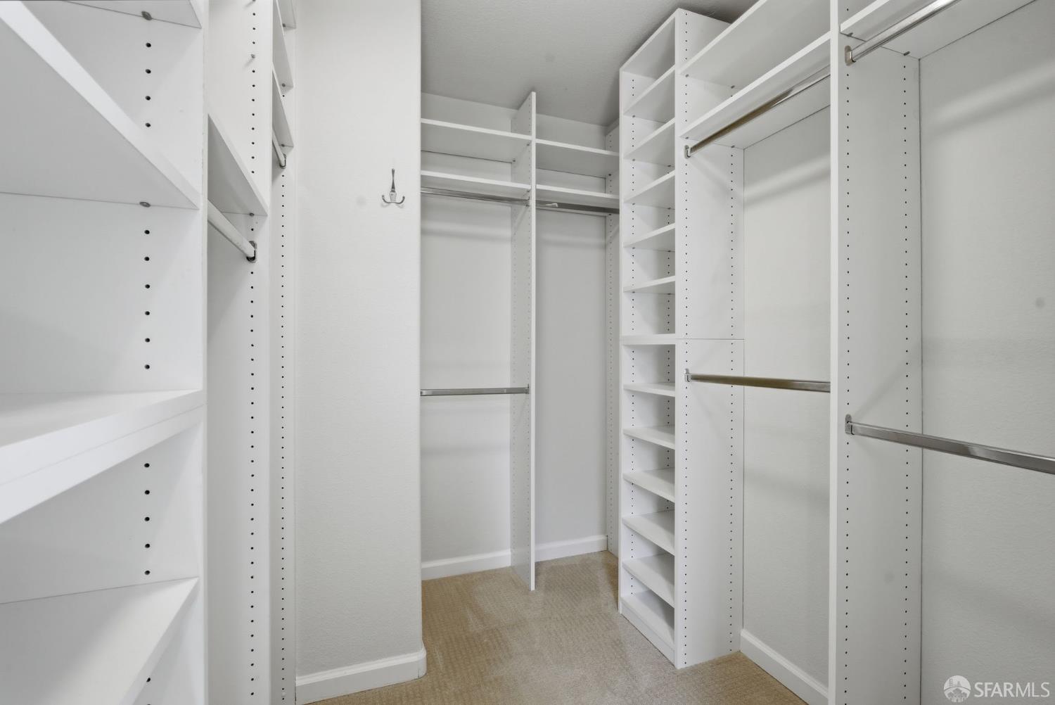 Detail Gallery Image 25 of 62 For 2624 Carlmont Dr, Belmont,  CA 94002 - 3 Beds | 2/1 Baths