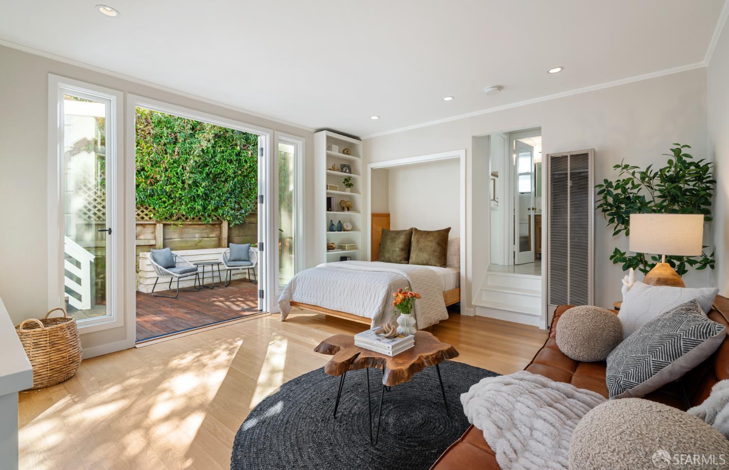 Detail Gallery Image 30 of 44 For 728 Castro St, San Francisco,  CA 94114 - 2 Beds | 2 Baths