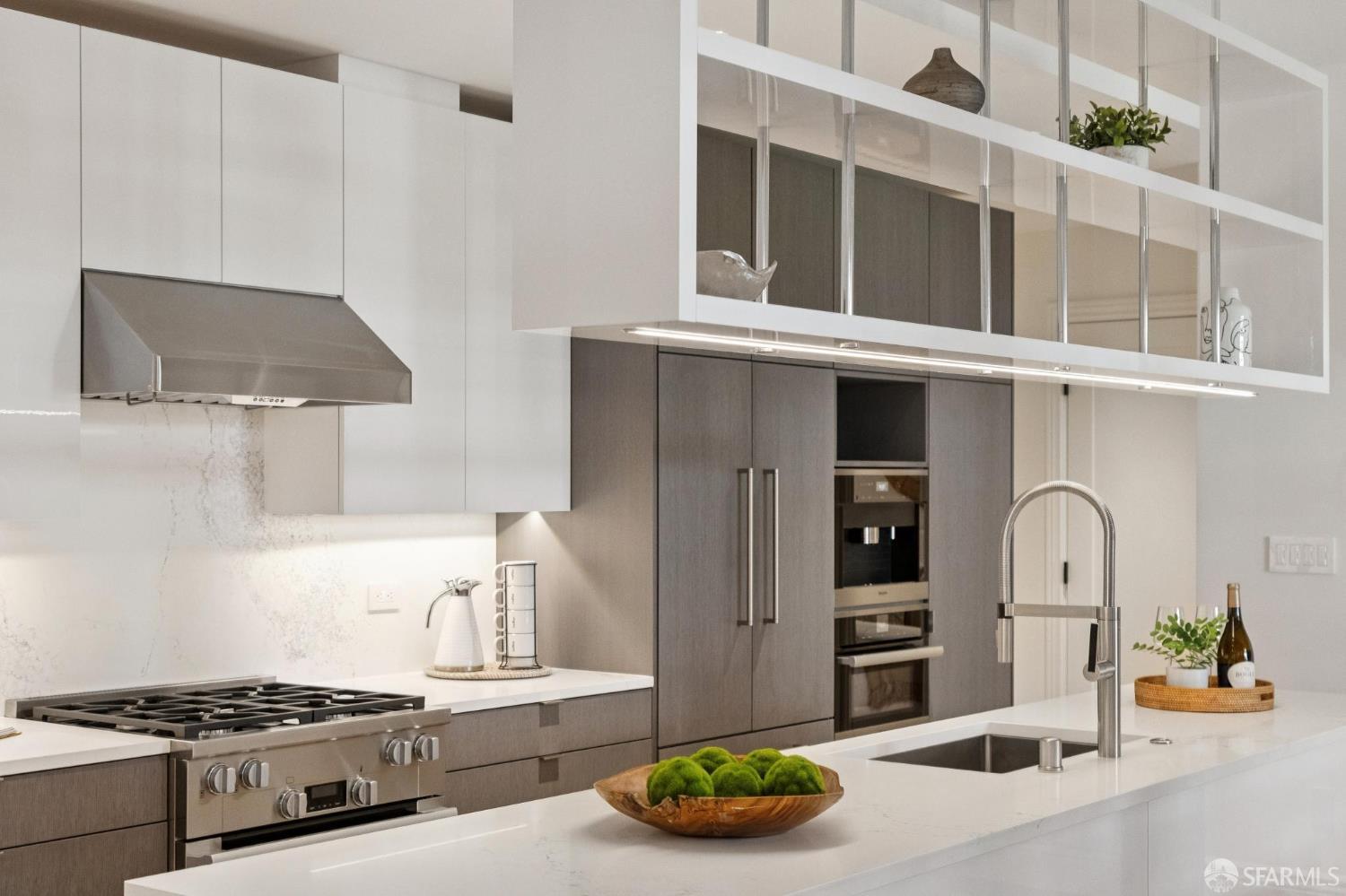 Detail Gallery Image 10 of 42 For 1830 Jackson St #I,  San Francisco,  CA 94109 - 2 Beds | 2 Baths