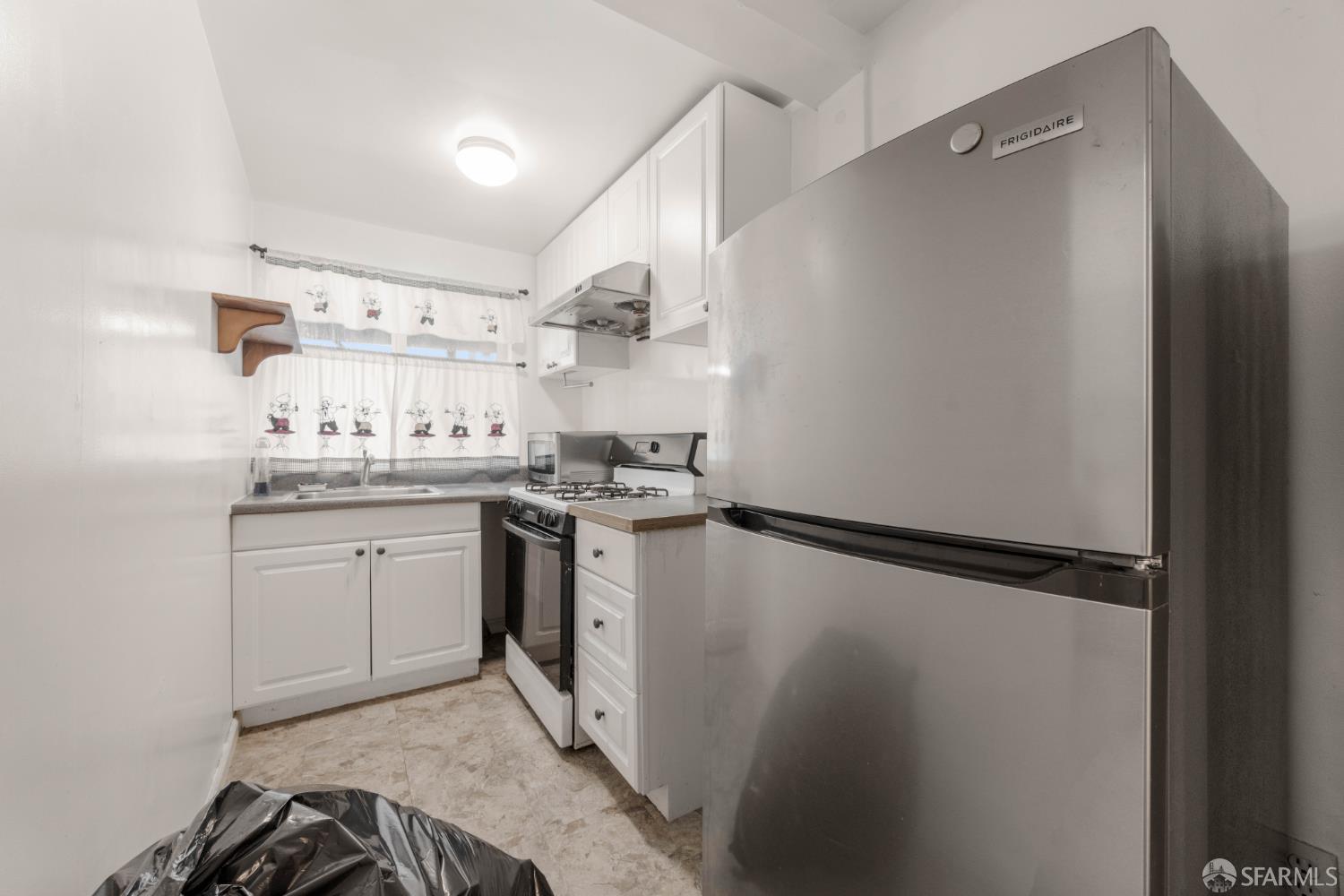 Detail Gallery Image 32 of 45 For 286 25th Ave, San Francisco,  CA 94121 - 4 Beds | 3/1 Baths