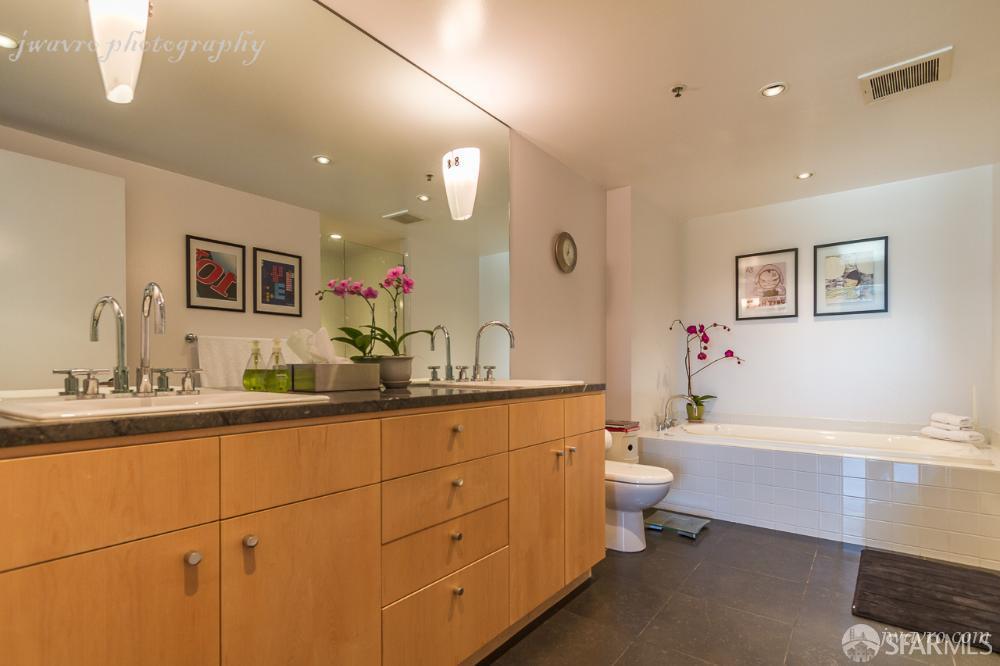 Detail Gallery Image 6 of 10 For 1388 Gough St #601,  San Francisco,  CA 94109 - 2 Beds | 2 Baths