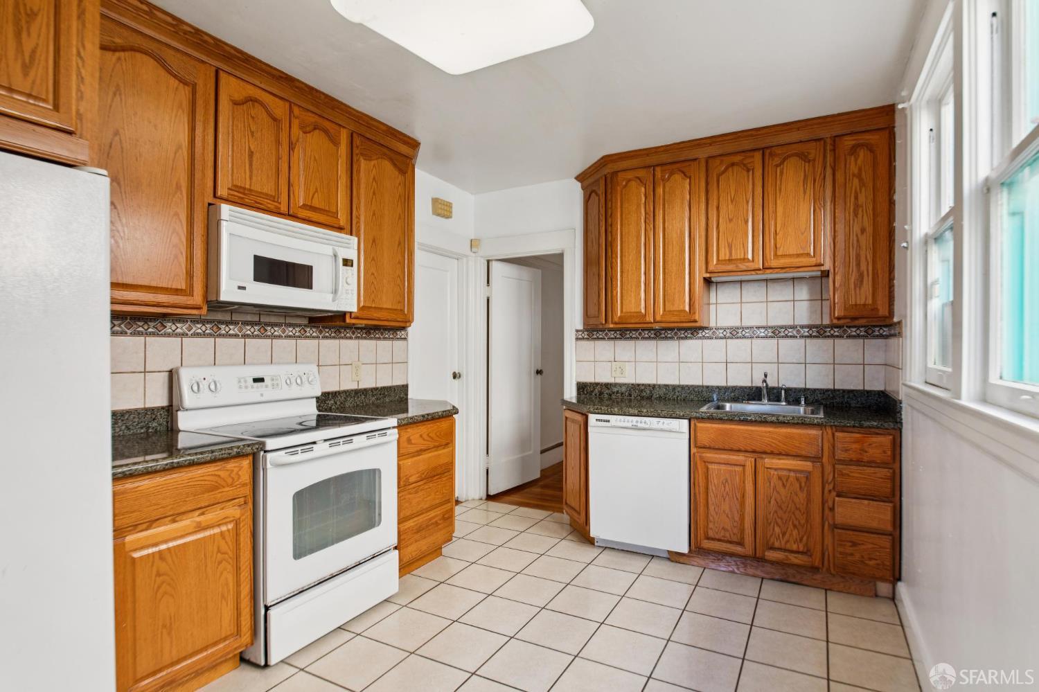 Detail Gallery Image 16 of 35 For 463 Templeton Ave, Daly City,  CA 94014 - 2 Beds | 1 Baths