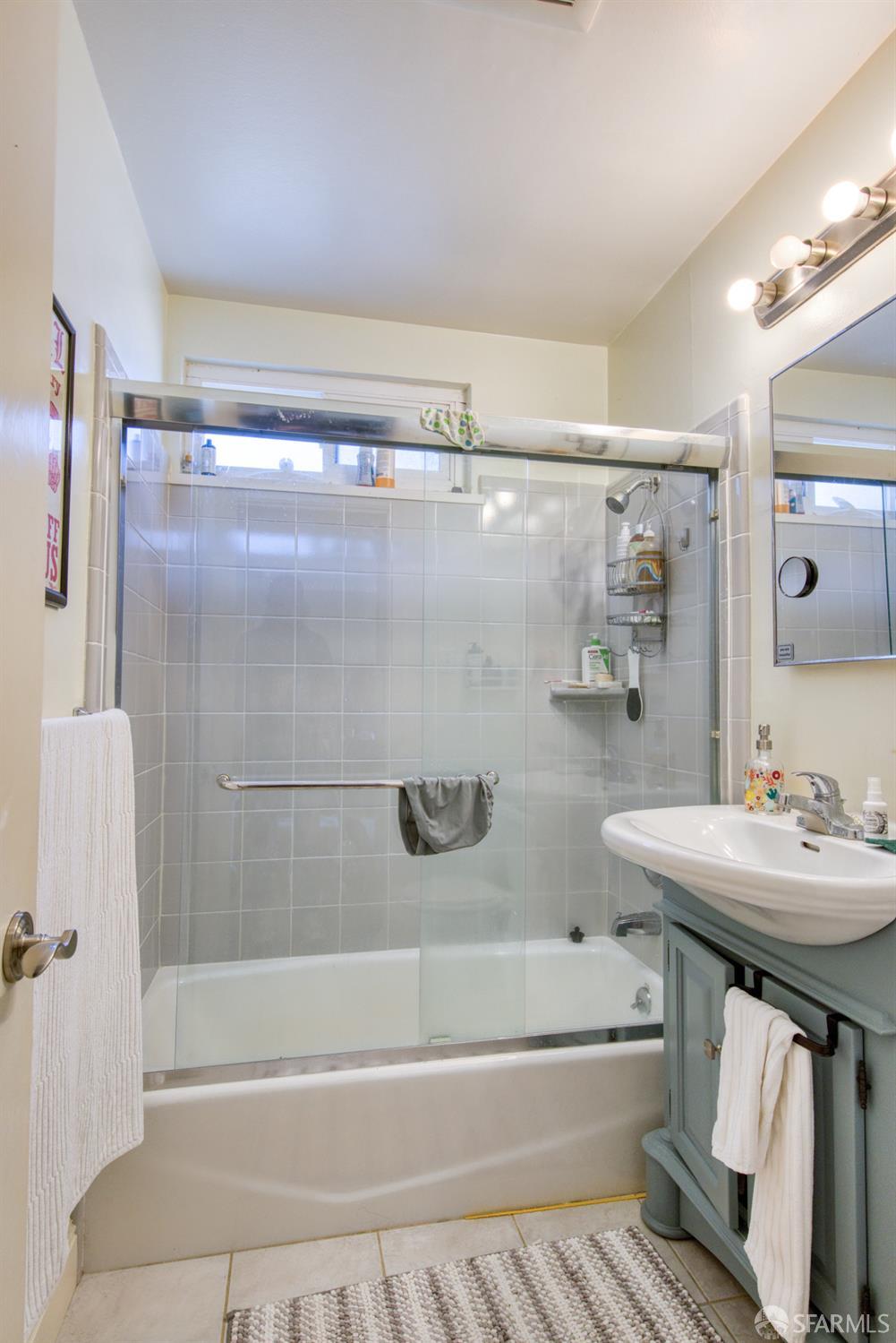 Detail Gallery Image 5 of 12 For 1801 38th Ave, San Francisco,  CA 94122 - – Beds | – Baths