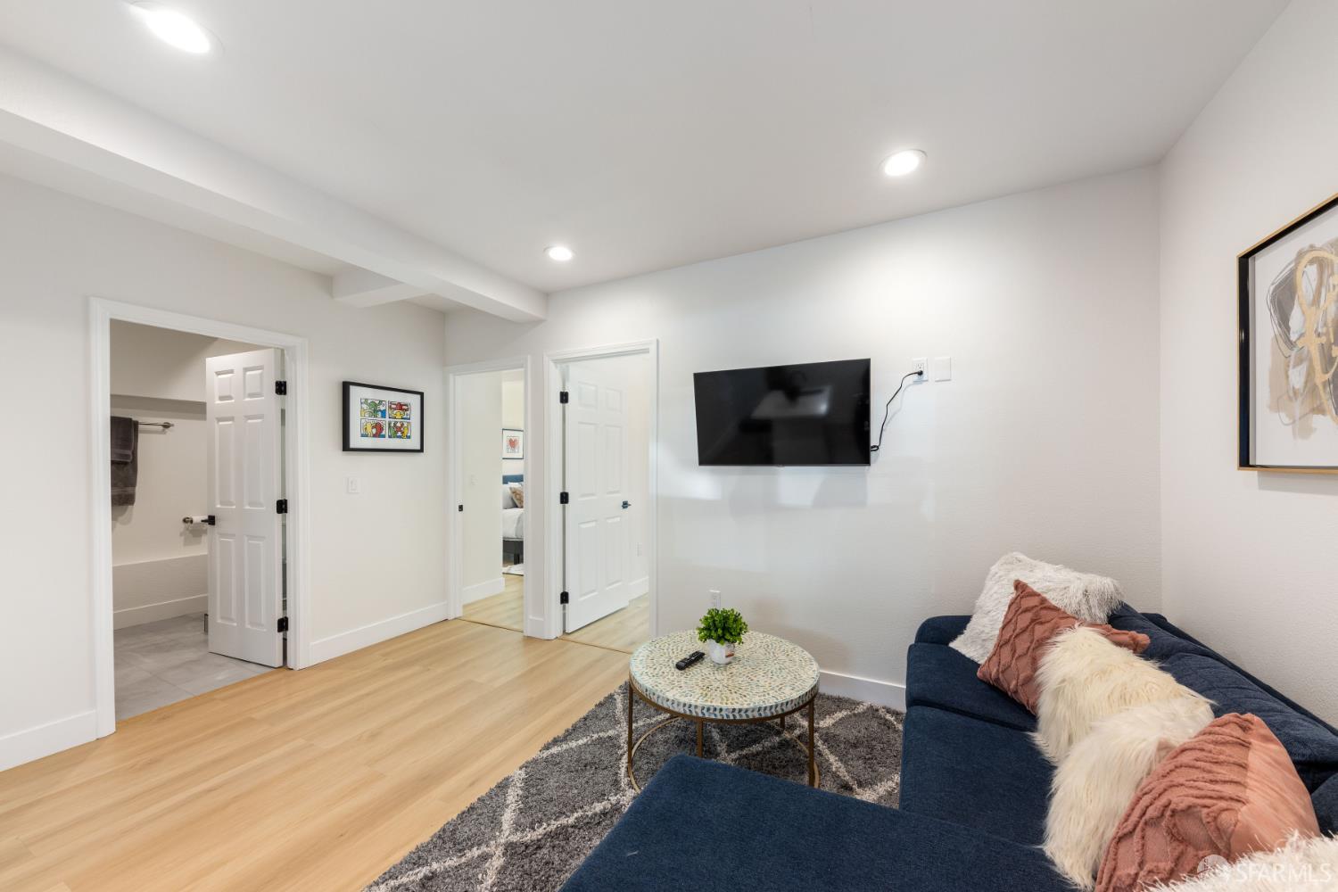 Detail Gallery Image 36 of 47 For 308 Crescent Ave, San Francisco,  CA 94110 - 5 Beds | 3 Baths