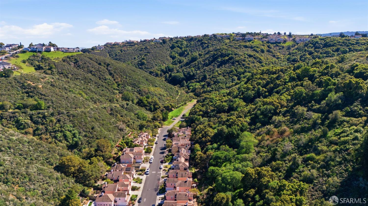 Detail Gallery Image 60 of 62 For 2624 Carlmont Dr, Belmont,  CA 94002 - 3 Beds | 2/1 Baths