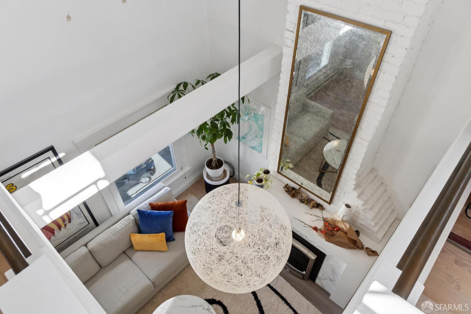 Detail Gallery Image 6 of 57 For 2217 Pacific Ave #4,  San Francisco,  CA 94115 - 2 Beds | 1 Baths