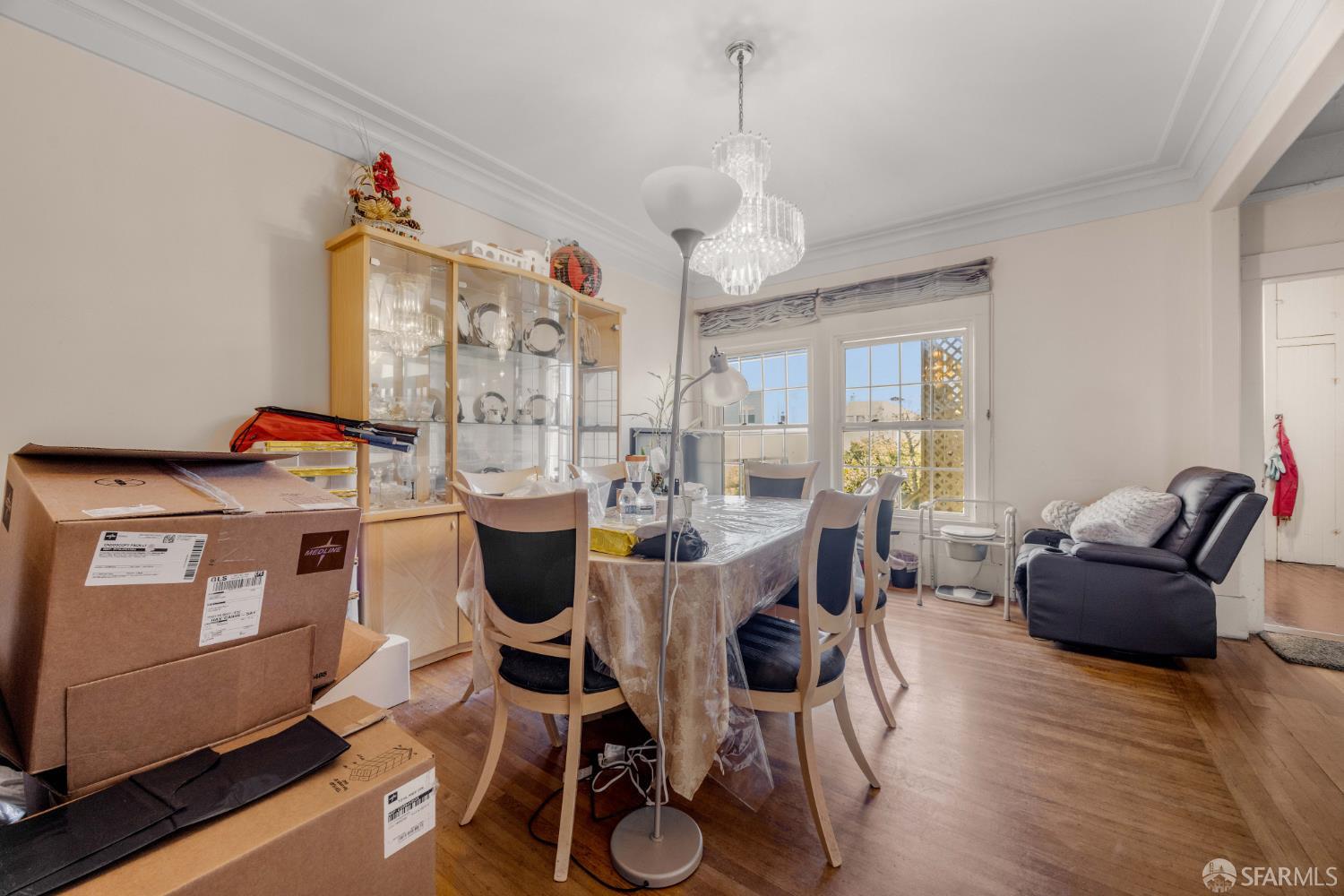 Detail Gallery Image 8 of 45 For 286 25th Ave, San Francisco,  CA 94121 - 4 Beds | 3/1 Baths