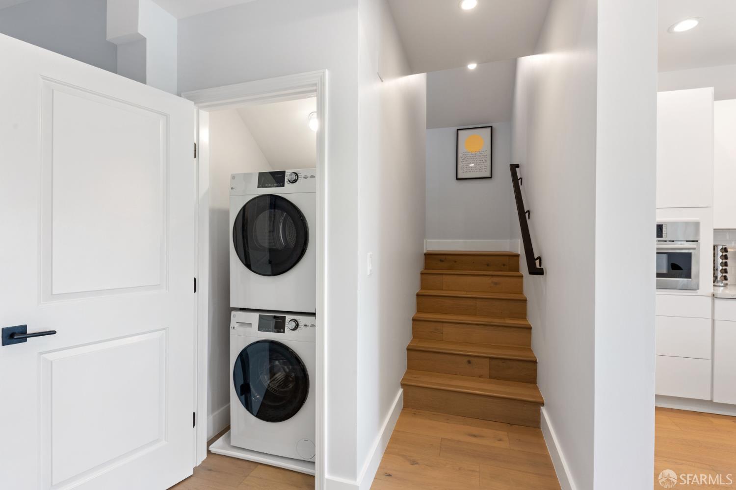 Detail Gallery Image 14 of 47 For 308 Crescent Ave, San Francisco,  CA 94110 - 5 Beds | 3 Baths