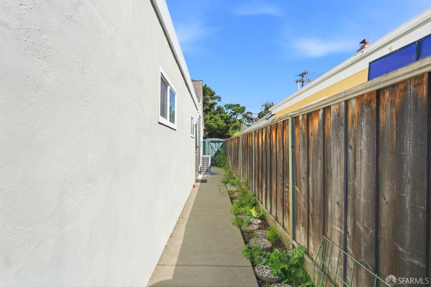 Detail Gallery Image 24 of 26 For 5880 Olinda Rd, El Sobrante,  CA 94803 - 4 Beds | 2 Baths