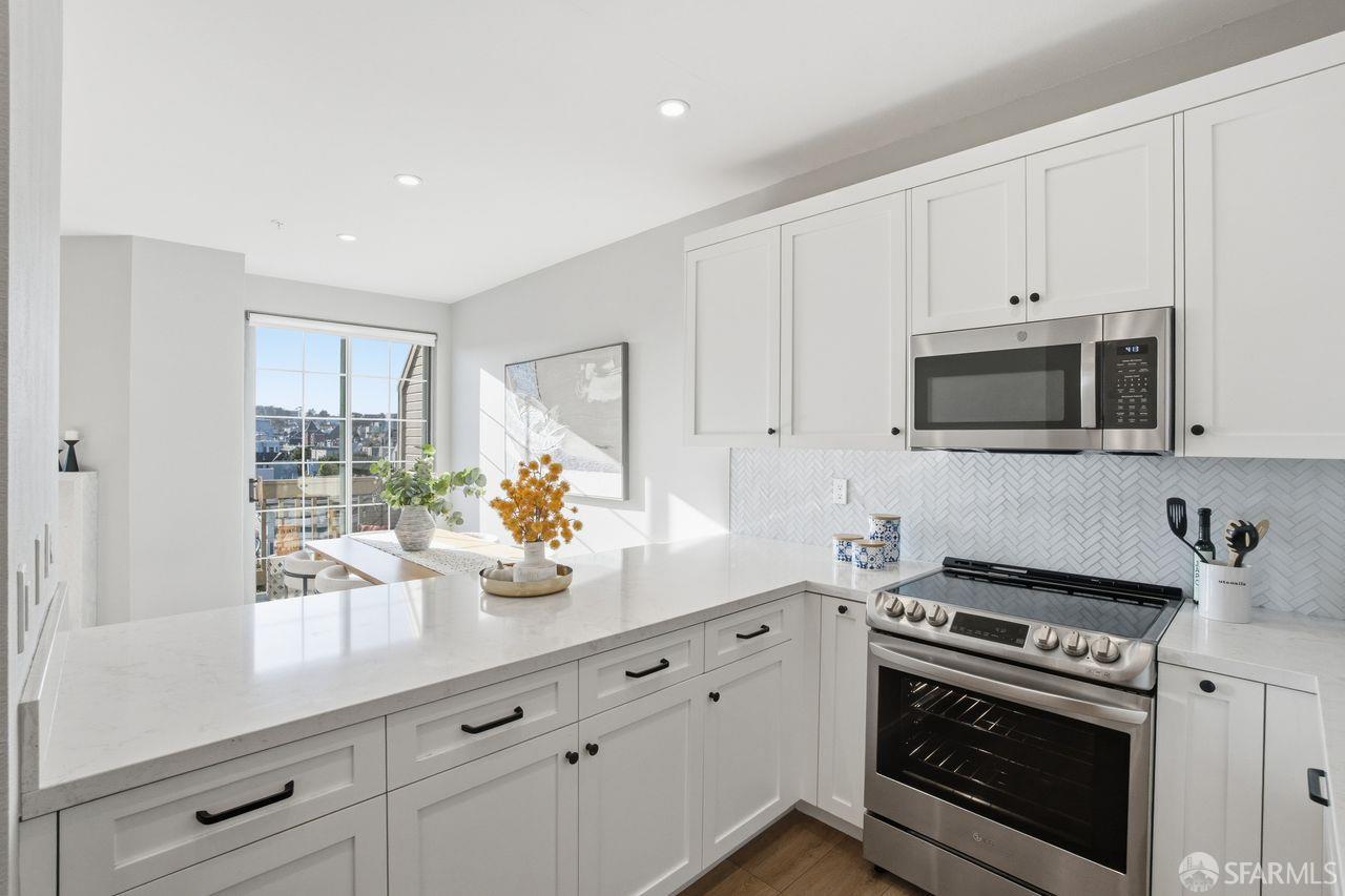 Detail Gallery Image 22 of 54 For 2060 Sutter St #502,  San Francisco,  CA 94115 - 2 Beds | 2 Baths