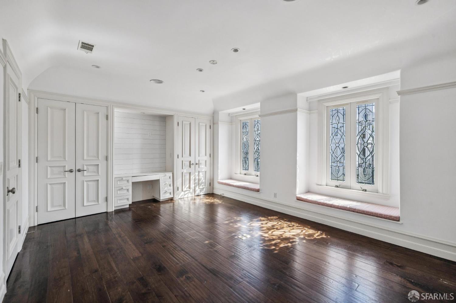 Detail Gallery Image 52 of 98 For 2336 Broadway St, San Francisco,  CA 94115 - 6 Beds | 6/1 Baths