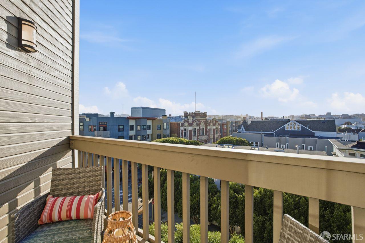 Detail Gallery Image 43 of 54 For 2060 Sutter St #502,  San Francisco,  CA 94115 - 2 Beds | 2 Baths