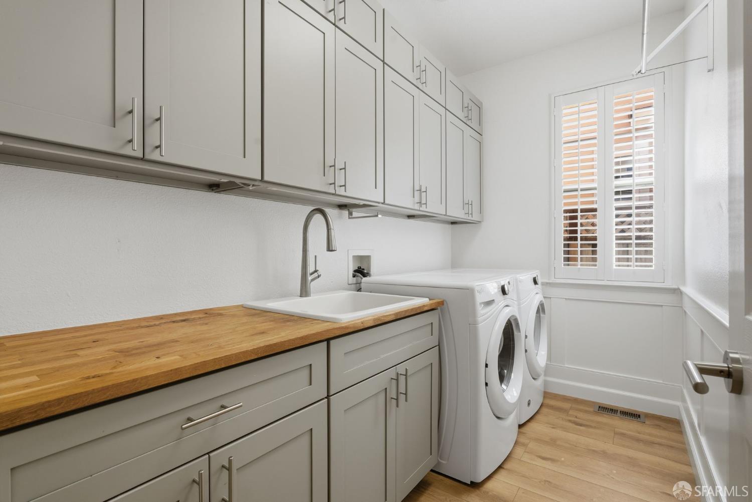 Detail Gallery Image 36 of 62 For 2624 Carlmont Dr, Belmont,  CA 94002 - 3 Beds | 2/1 Baths