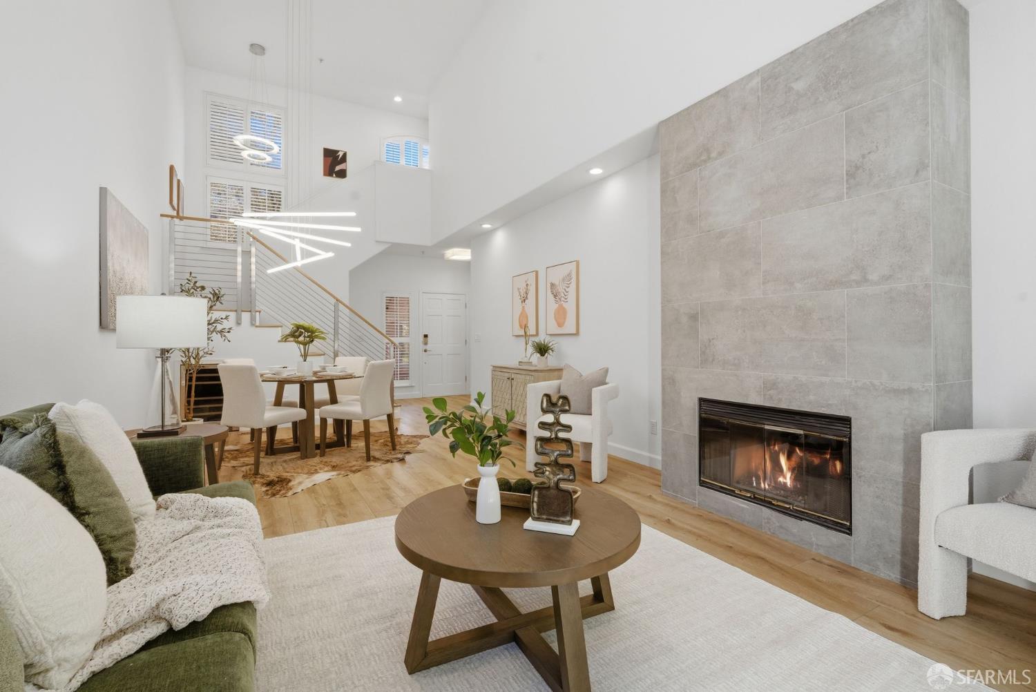 Detail Gallery Image 5 of 62 For 2624 Carlmont Dr, Belmont,  CA 94002 - 3 Beds | 2/1 Baths