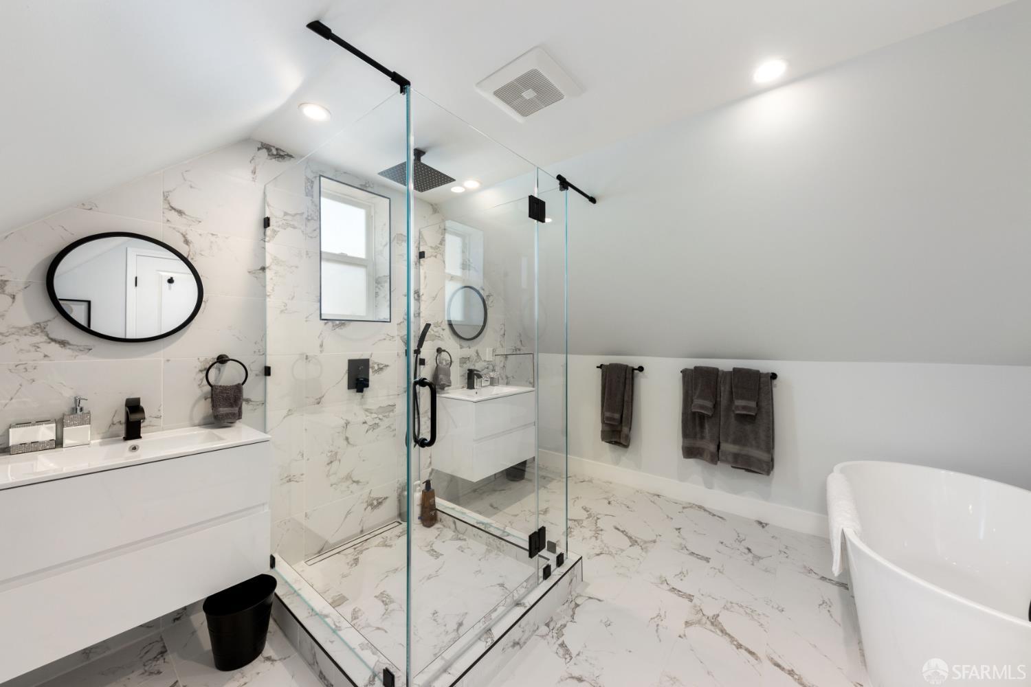 Detail Gallery Image 20 of 47 For 308 Crescent Ave, San Francisco,  CA 94110 - 5 Beds | 3 Baths