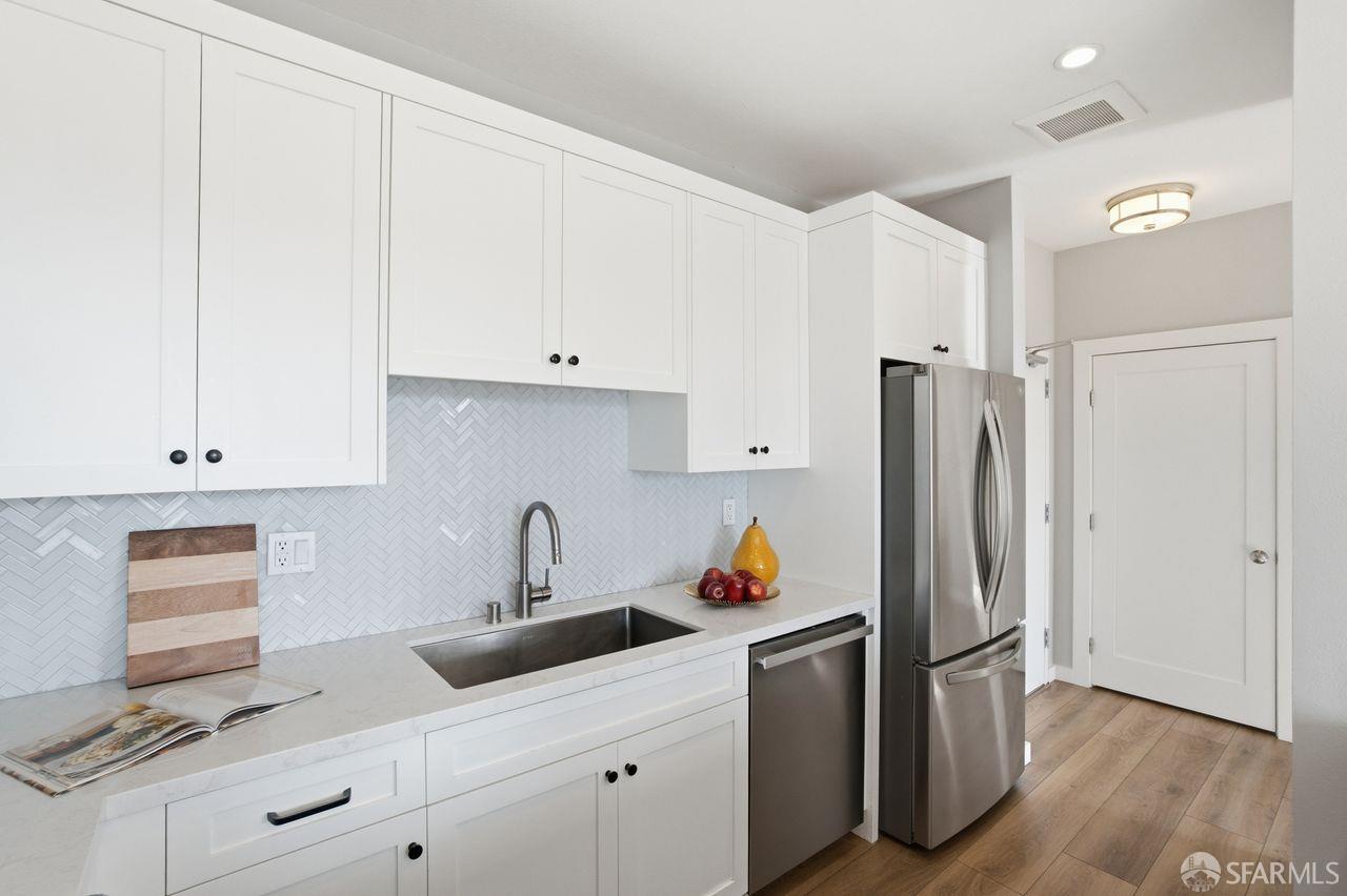 Detail Gallery Image 21 of 54 For 2060 Sutter St #502,  San Francisco,  CA 94115 - 2 Beds | 2 Baths