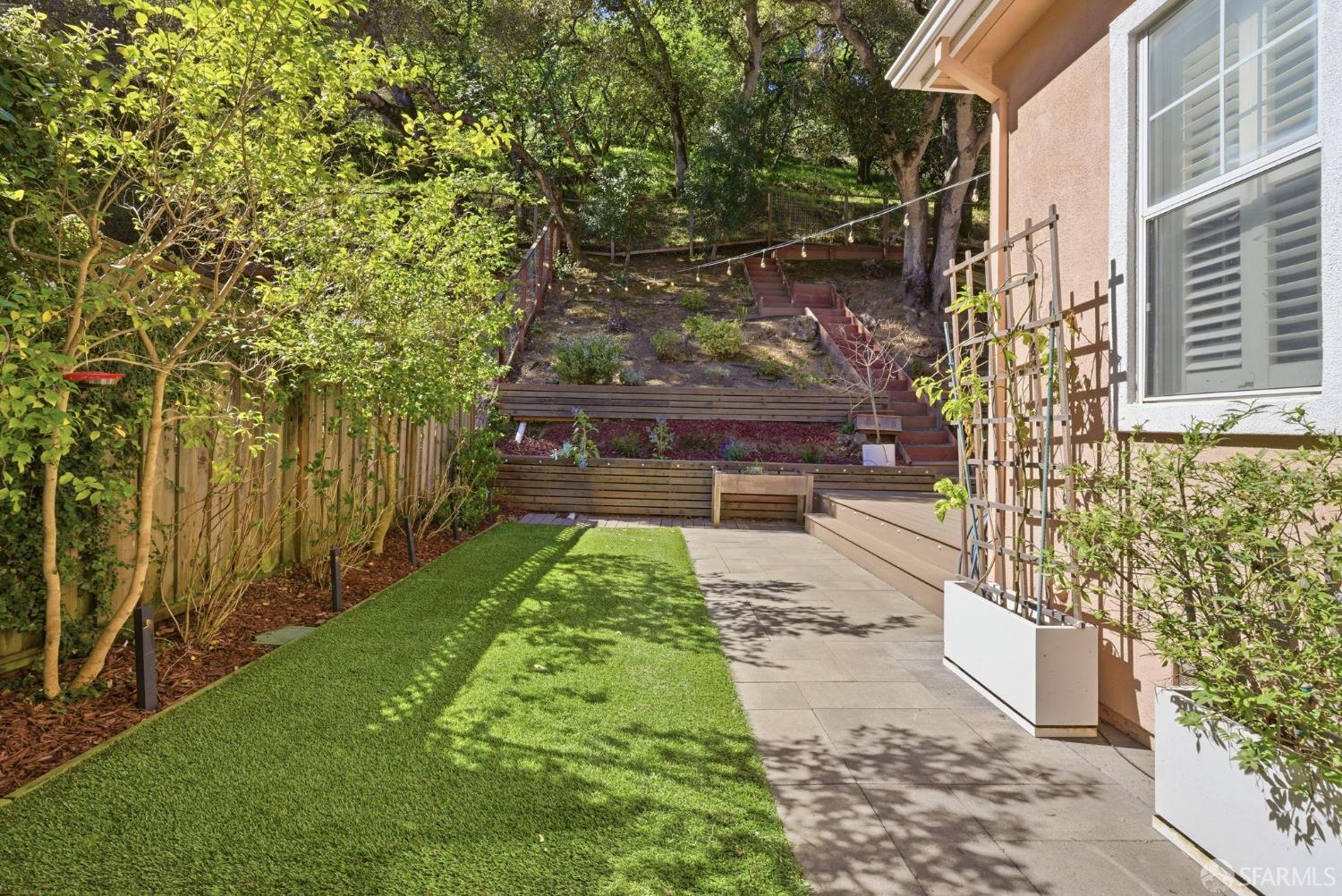 Detail Gallery Image 38 of 62 For 2624 Carlmont Dr, Belmont,  CA 94002 - 3 Beds | 2/1 Baths