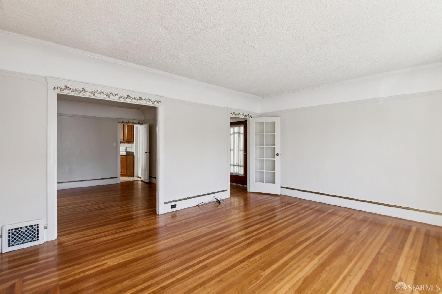 Detail Gallery Image 8 of 35 For 463 Templeton Ave, Daly City,  CA 94014 - 2 Beds | 1 Baths