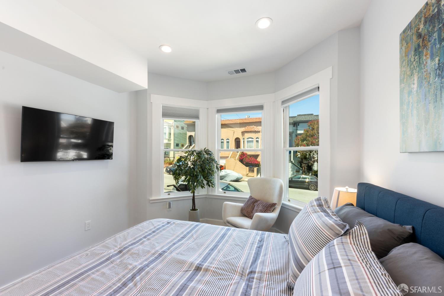 Detail Gallery Image 26 of 47 For 308 Crescent Ave, San Francisco,  CA 94110 - 5 Beds | 3 Baths