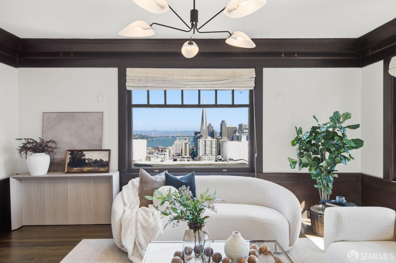 Photo #1: 426108849 Listing: Photo #1