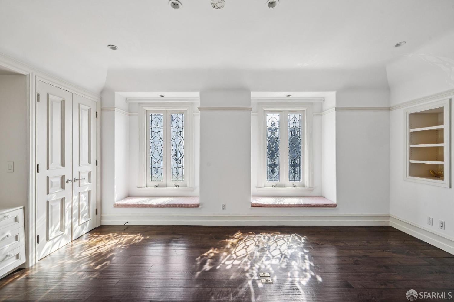 Detail Gallery Image 53 of 98 For 2336 Broadway St, San Francisco,  CA 94115 - 6 Beds | 6/1 Baths