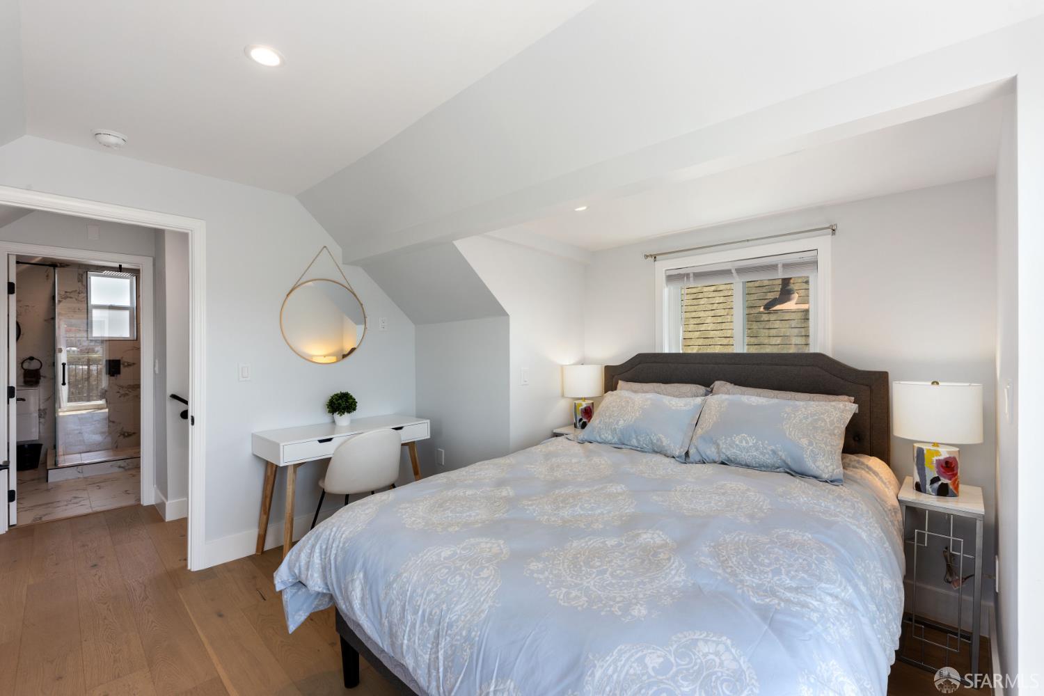 Detail Gallery Image 18 of 47 For 308 Crescent Ave, San Francisco,  CA 94110 - 5 Beds | 3 Baths