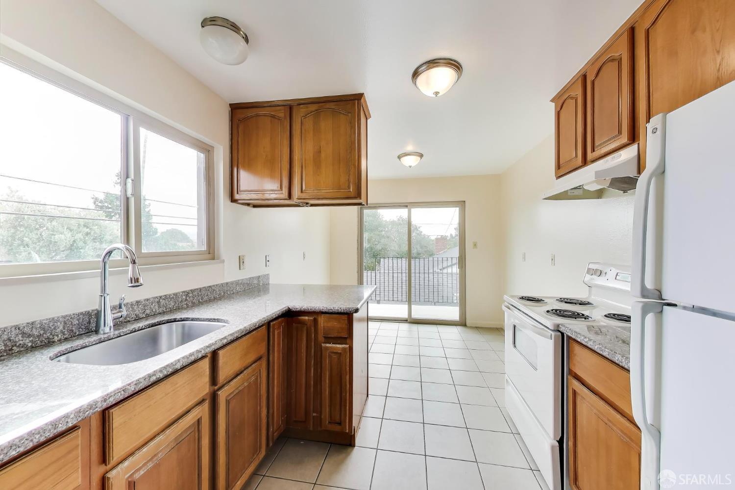 Detail Gallery Image 8 of 24 For 20317 Wisteria St, Castro Valley,  CA 94546 - – Beds | – Baths