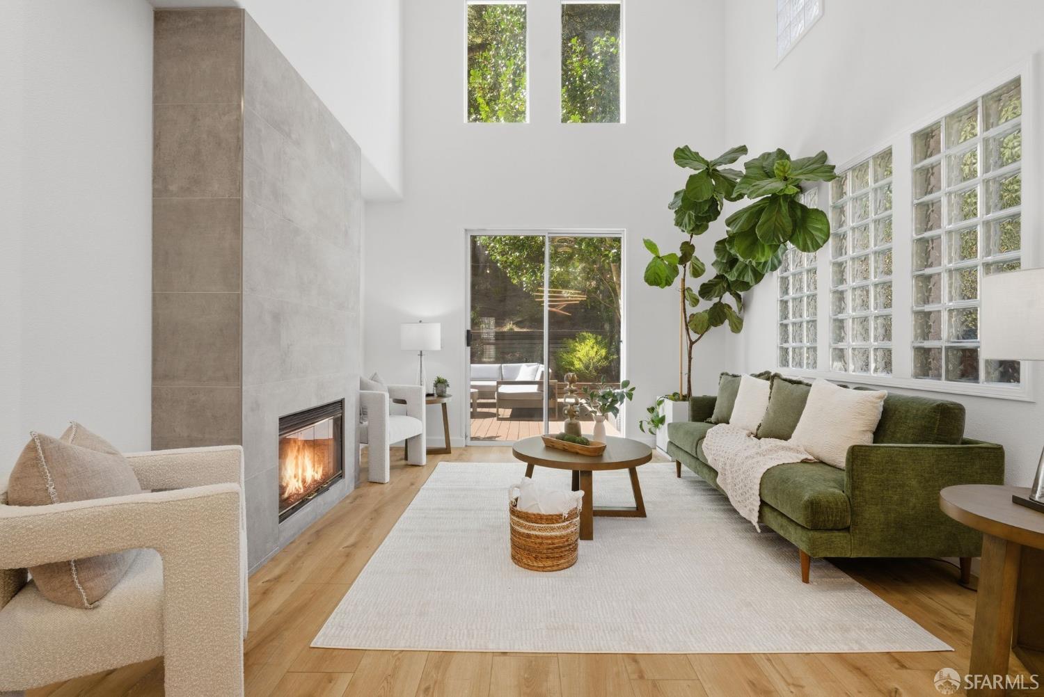 Detail Gallery Image 2 of 62 For 2624 Carlmont Dr, Belmont,  CA 94002 - 3 Beds | 2/1 Baths