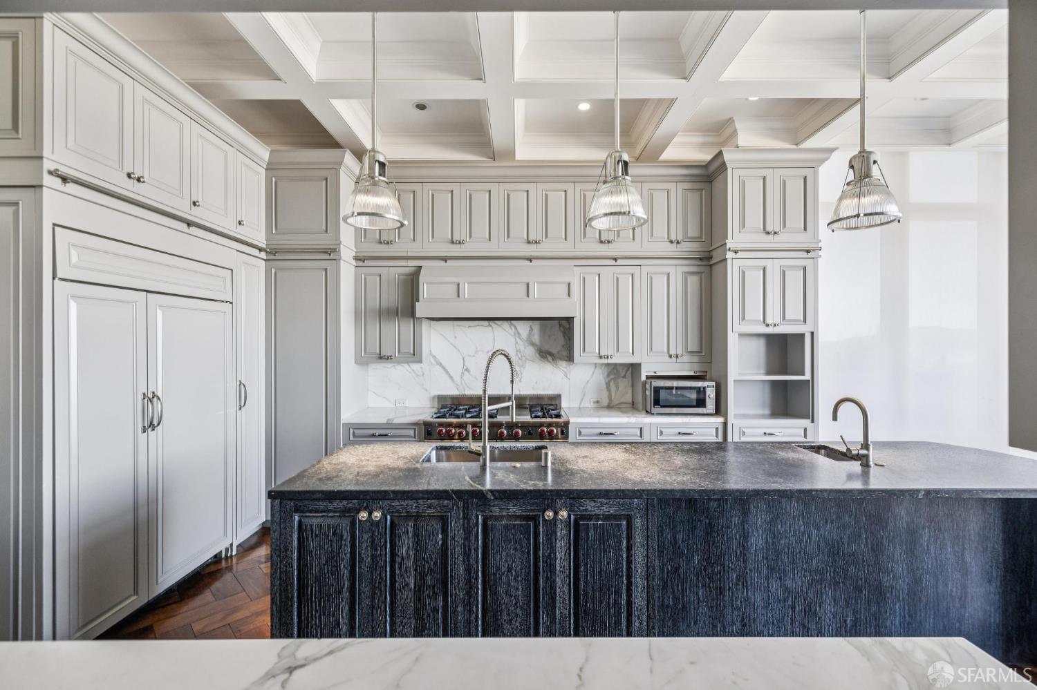 Detail Gallery Image 18 of 98 For 2336 Broadway St, San Francisco,  CA 94115 - 6 Beds | 6/1 Baths