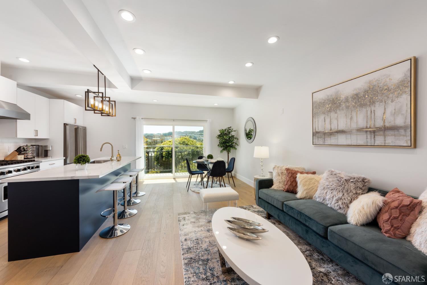 Detail Gallery Image 2 of 47 For 308 Crescent Ave, San Francisco,  CA 94110 - 5 Beds | 3 Baths