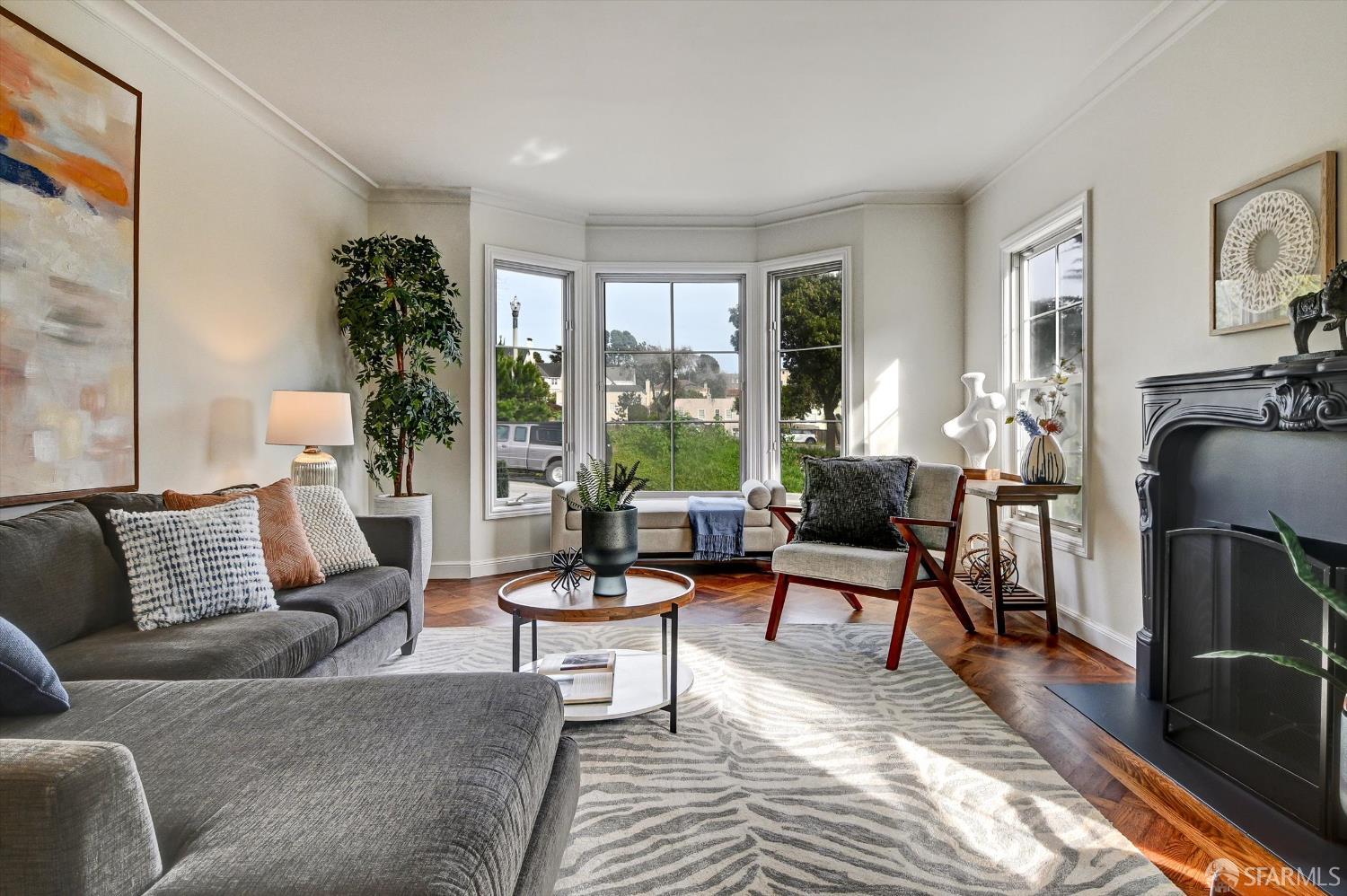 Detail Gallery Image 8 of 68 For 744 Junipero Serra Blvd, San Francisco,  CA 94127 - 4 Beds | 3 Baths