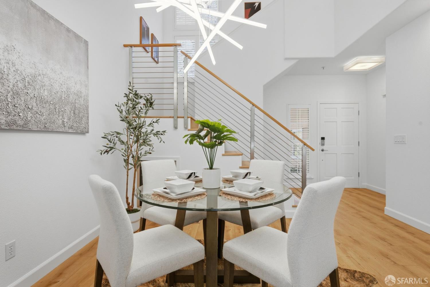 Detail Gallery Image 18 of 62 For 2624 Carlmont Dr, Belmont,  CA 94002 - 3 Beds | 2/1 Baths