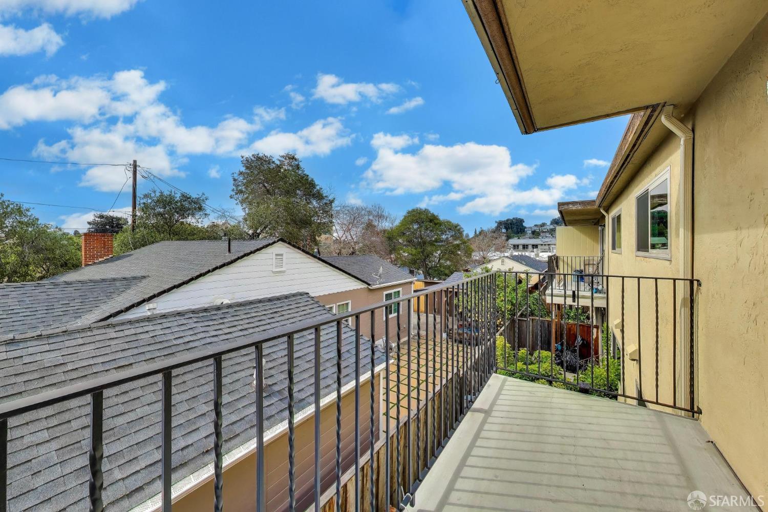 Detail Gallery Image 19 of 24 For 20317 Wisteria St, Castro Valley,  CA 94546 - – Beds | – Baths