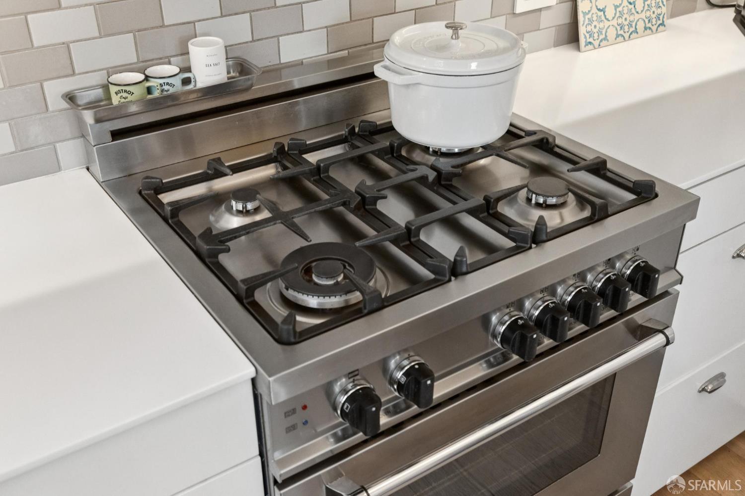 Detail Gallery Image 28 of 57 For 2217 Pacific Ave #4,  San Francisco,  CA 94115 - 2 Beds | 1 Baths