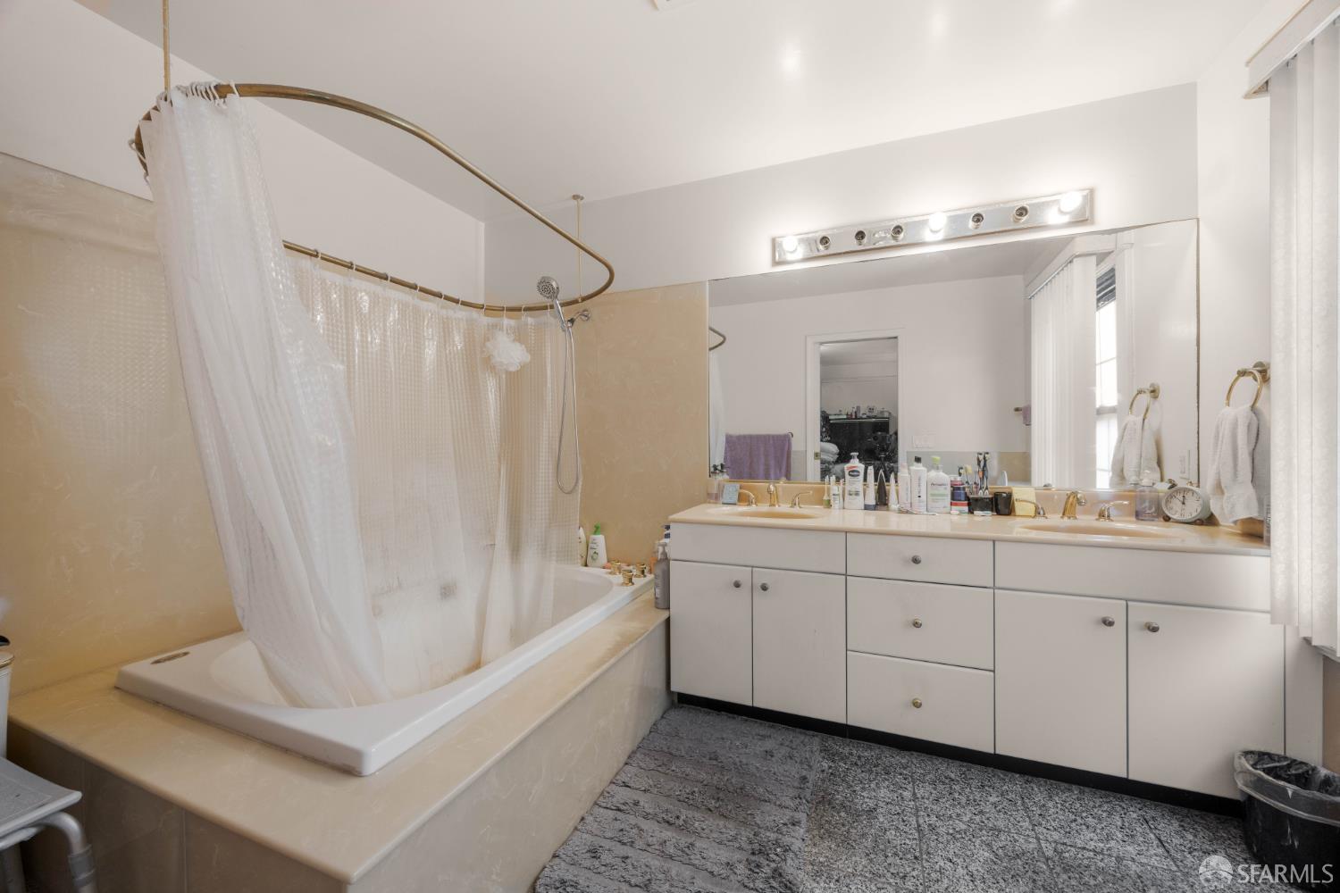 Detail Gallery Image 22 of 45 For 286 25th Ave, San Francisco,  CA 94121 - 4 Beds | 3/1 Baths