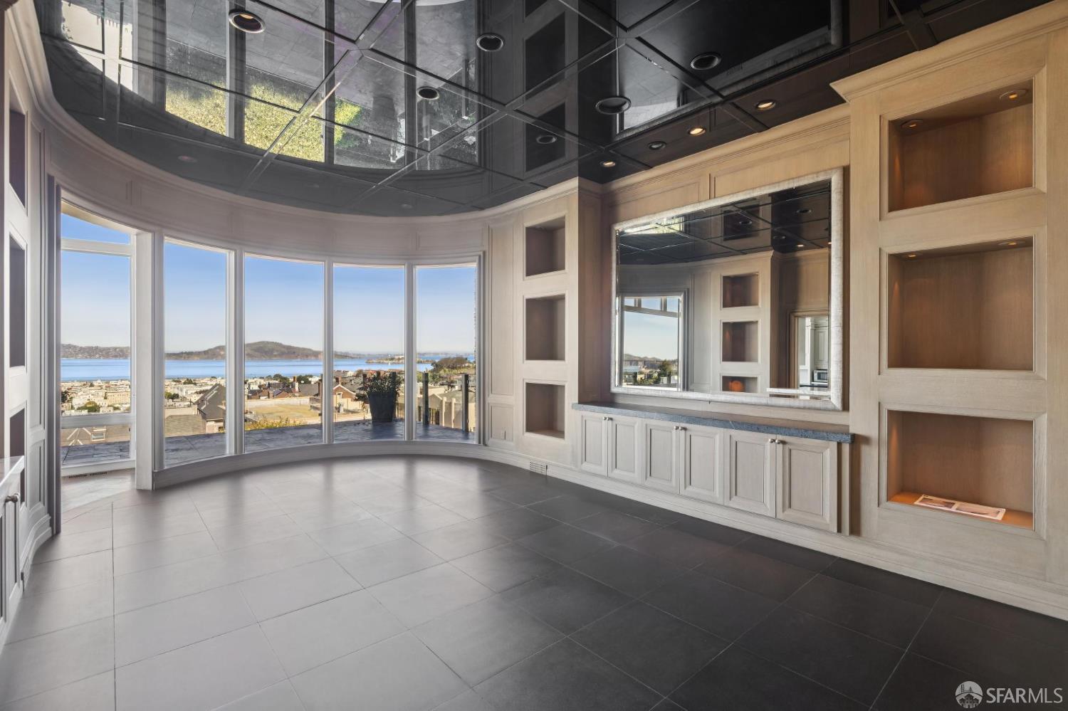 Detail Gallery Image 10 of 98 For 2336 Broadway St, San Francisco,  CA 94115 - 6 Beds | 6/1 Baths