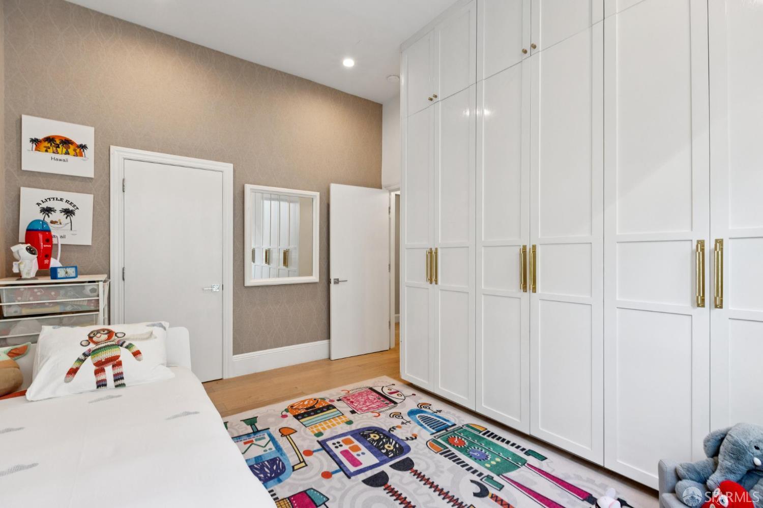 Detail Gallery Image 32 of 57 For 2217 Pacific Ave #4,  San Francisco,  CA 94115 - 2 Beds | 1 Baths