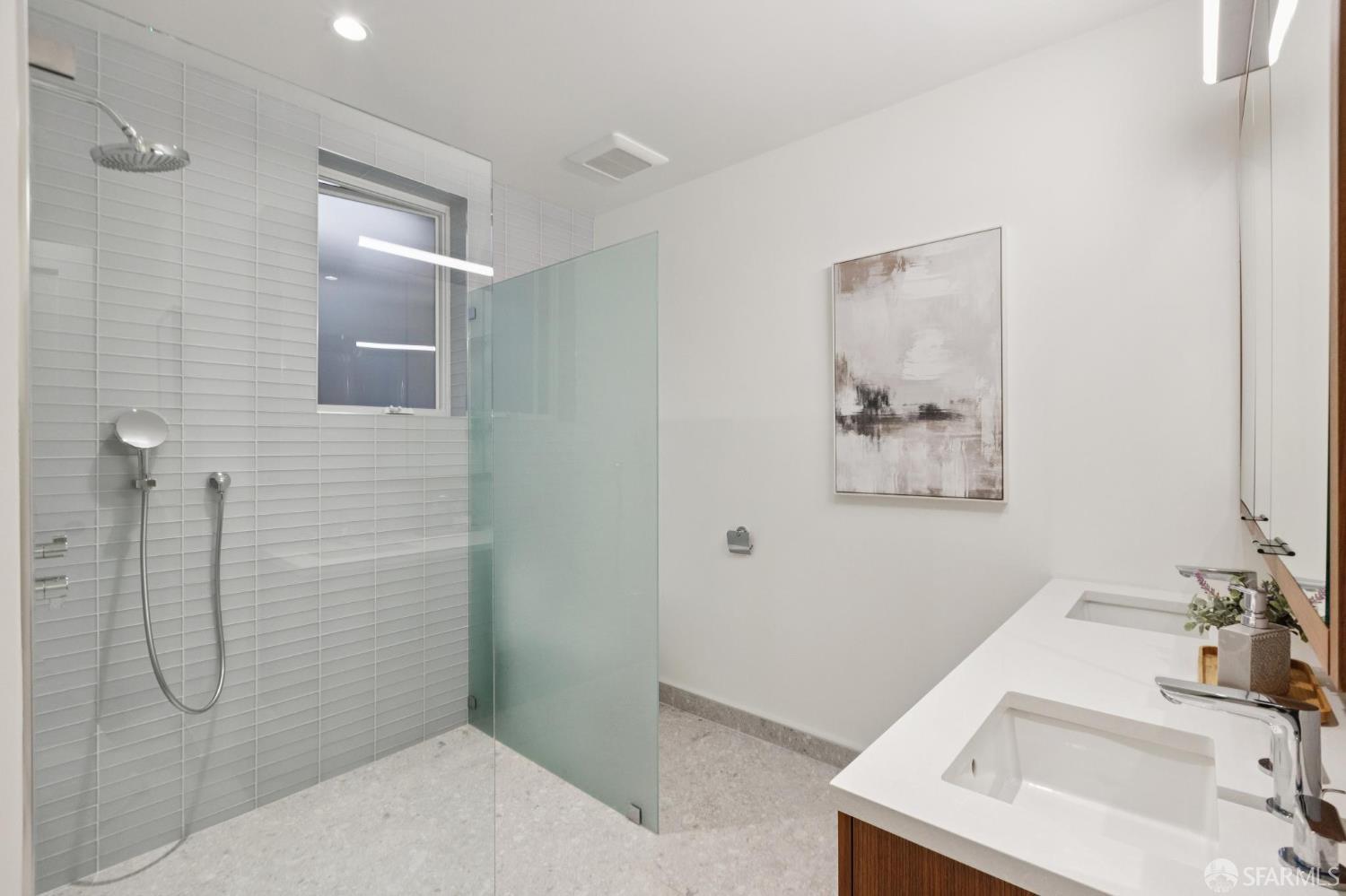 Detail Gallery Image 33 of 42 For 1830 Jackson St #I,  San Francisco,  CA 94109 - 2 Beds | 2 Baths