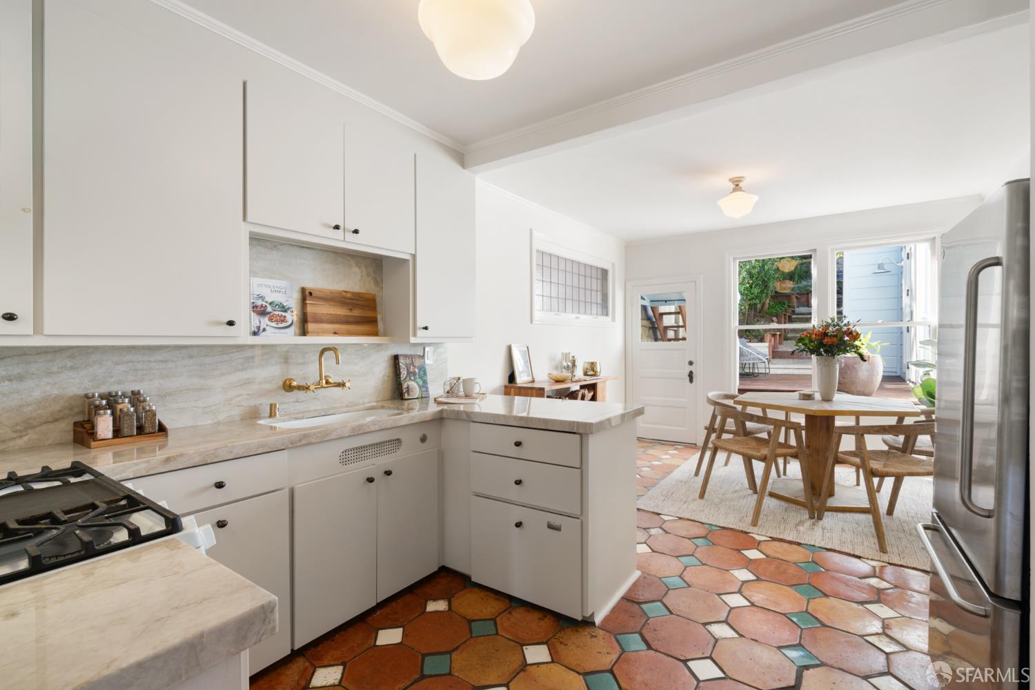 Detail Gallery Image 19 of 44 For 728 Castro St, San Francisco,  CA 94114 - 2 Beds | 2 Baths