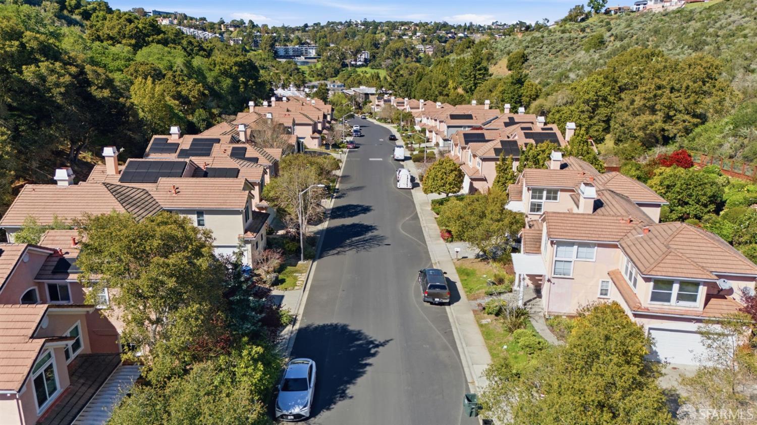 Detail Gallery Image 57 of 62 For 2624 Carlmont Dr, Belmont,  CA 94002 - 3 Beds | 2/1 Baths